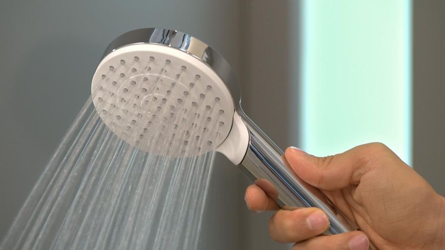 Душовий набір hansgrohe Crometta 1jet EcoSmart 125 см, білий/хром 26568400 26568400 фото