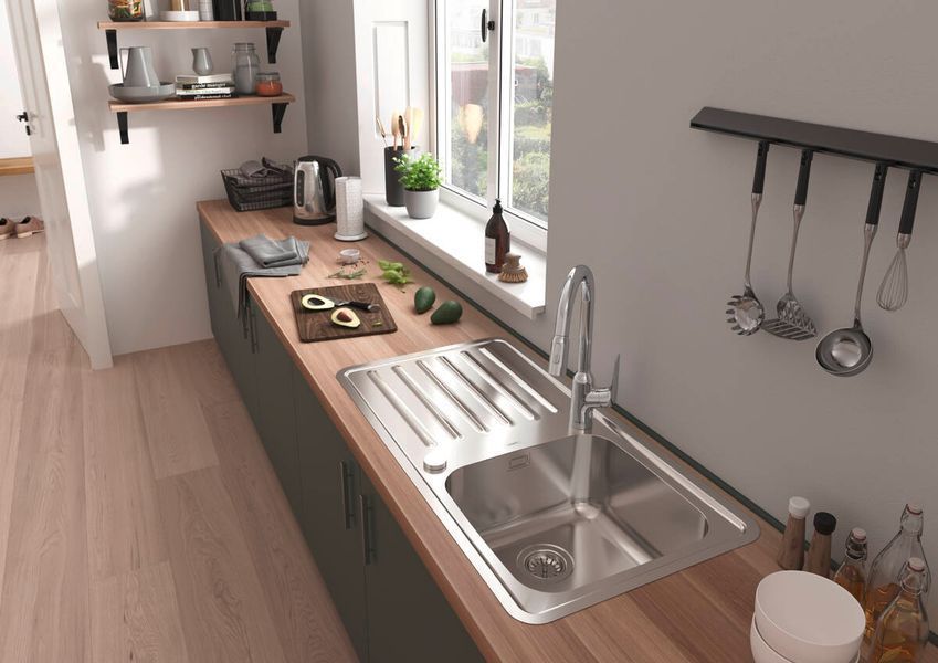 Смеситель hansgrohe Focus M42 для кухонной мойки с выдвижным душем, под сталь 71820800 71820800 фото